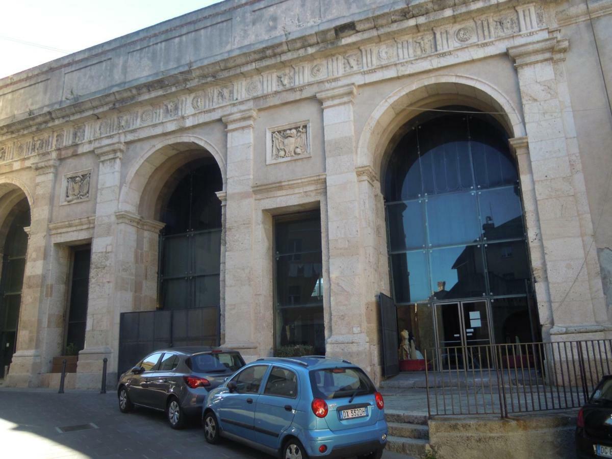 Porta Sul Porto Antico *